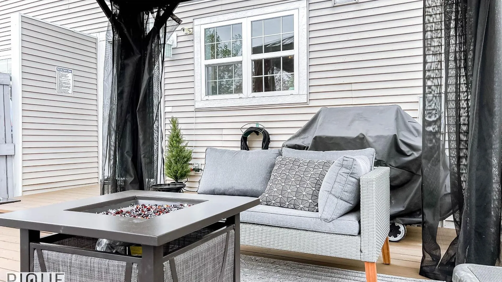 Nordic Spa Retreat - Hot Tub - King Bed- Firepit - Bbq! Holiday home