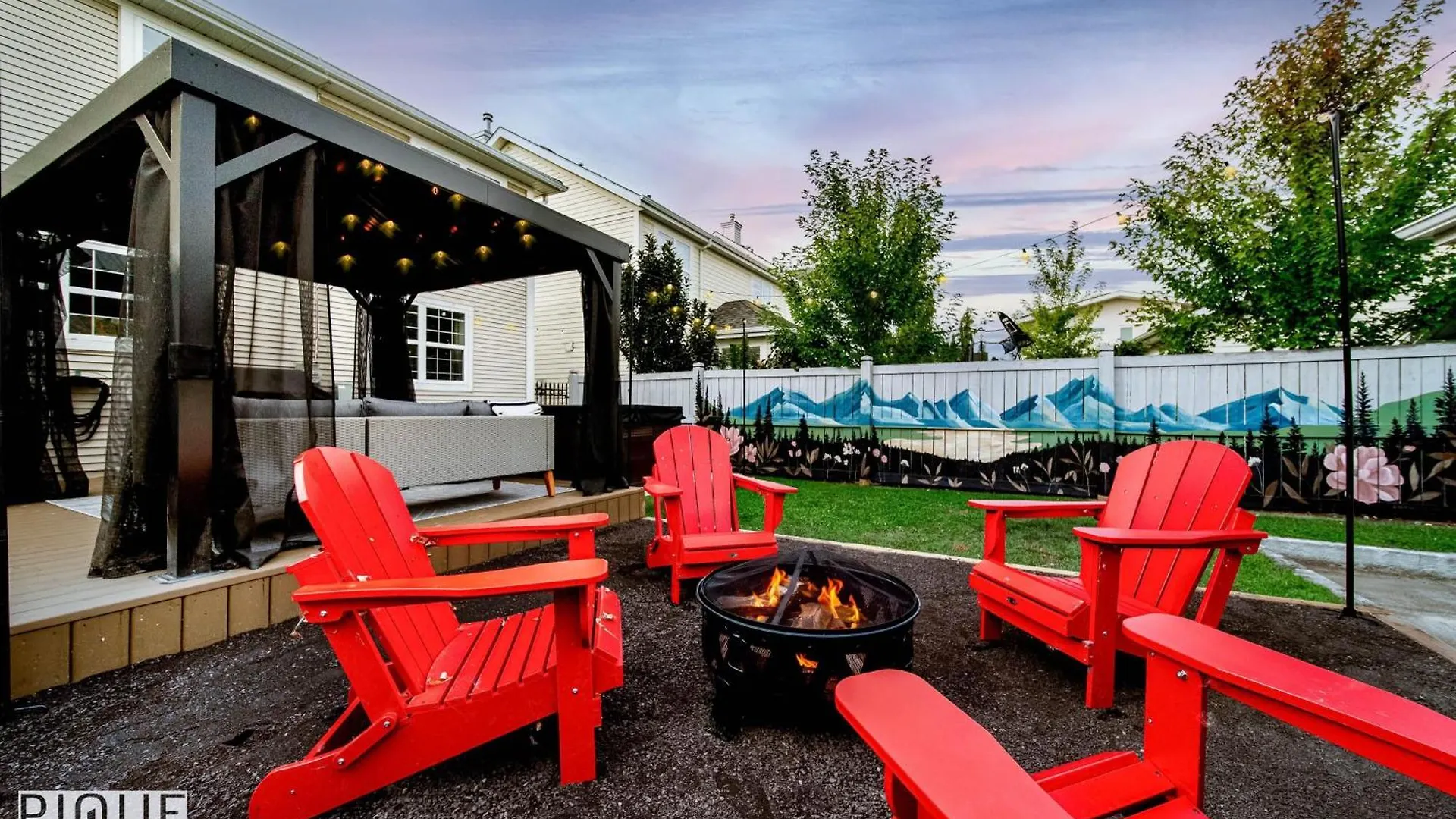 Nordic Spa Retreat - Hot Tub - King Bed- Firepit - Bbq! Holiday home Edmonton